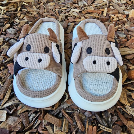 CowLover™ Plateau Cow Slippers Slides Coffee